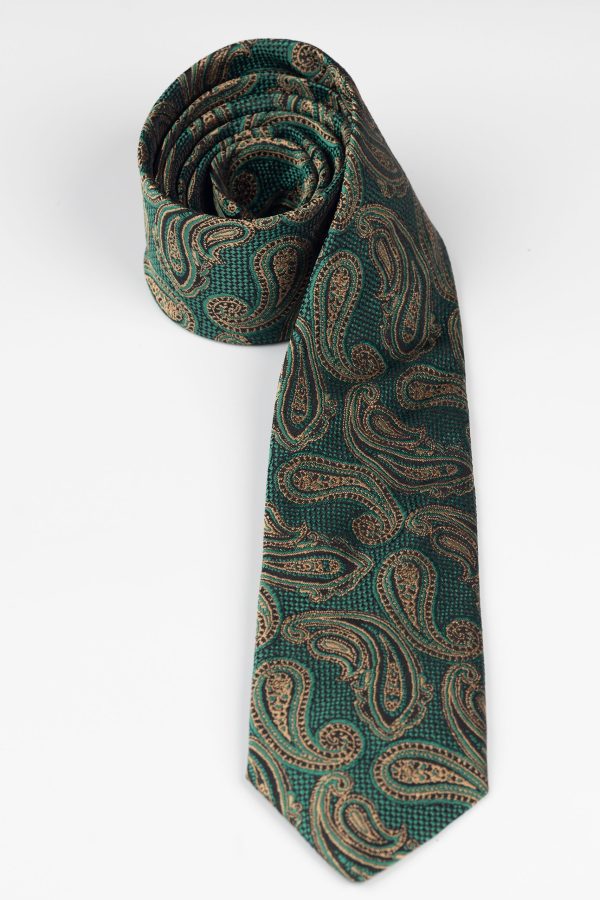 Cravată cu imprimeu Paisley, o alegere îndrăzneață