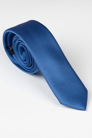 Cravată albastră, elegantă pentru orice ocazie