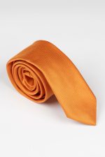 Cravată orange, elegantă pentru orice ocazie