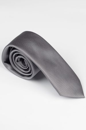 Cravată gri argintiu, elegantă pentru orice ocazie
