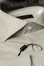 Cămașă verde olive slim bărbați, cu guler italian și imprimeu puncte
