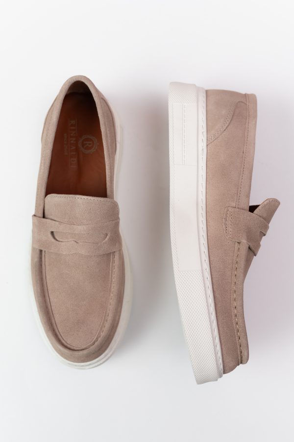 Loafers beige